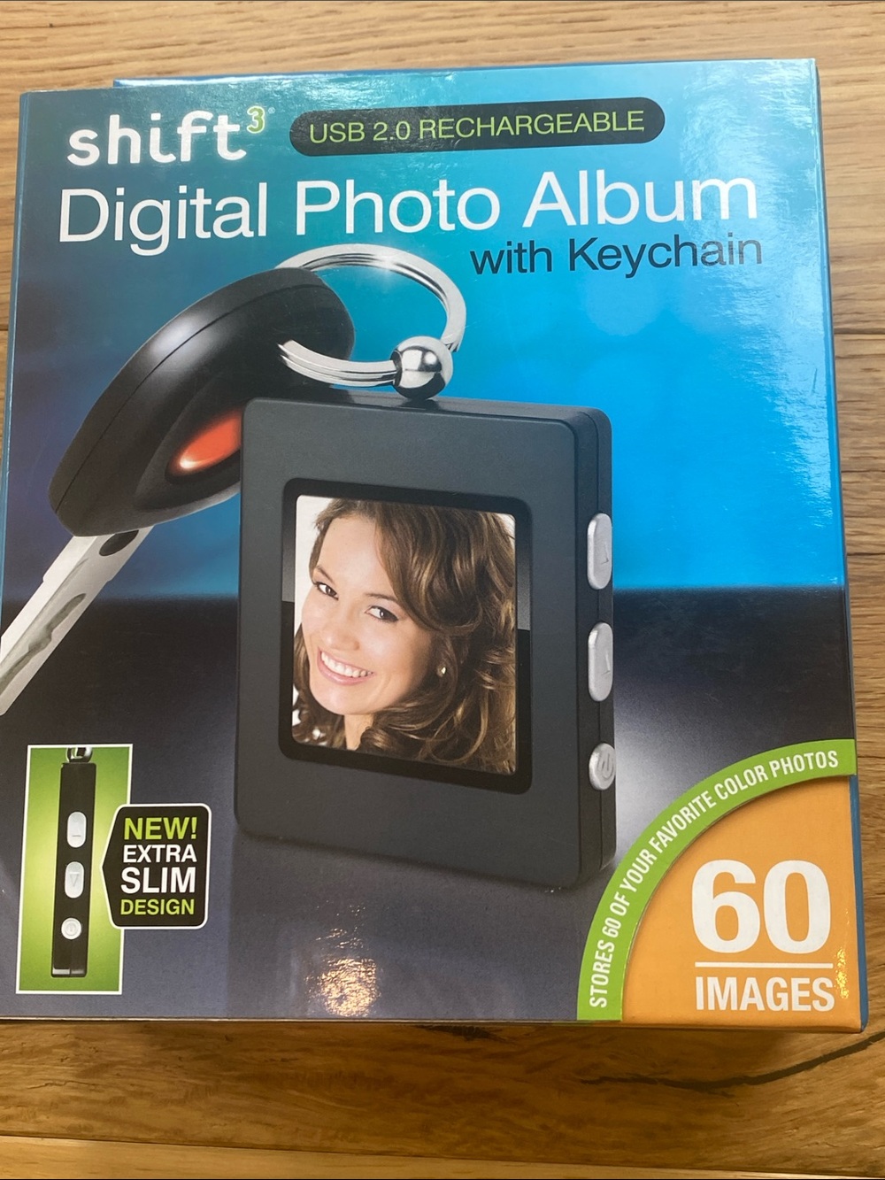 Black Digital Photo Album Keychain - USB Rechargeable